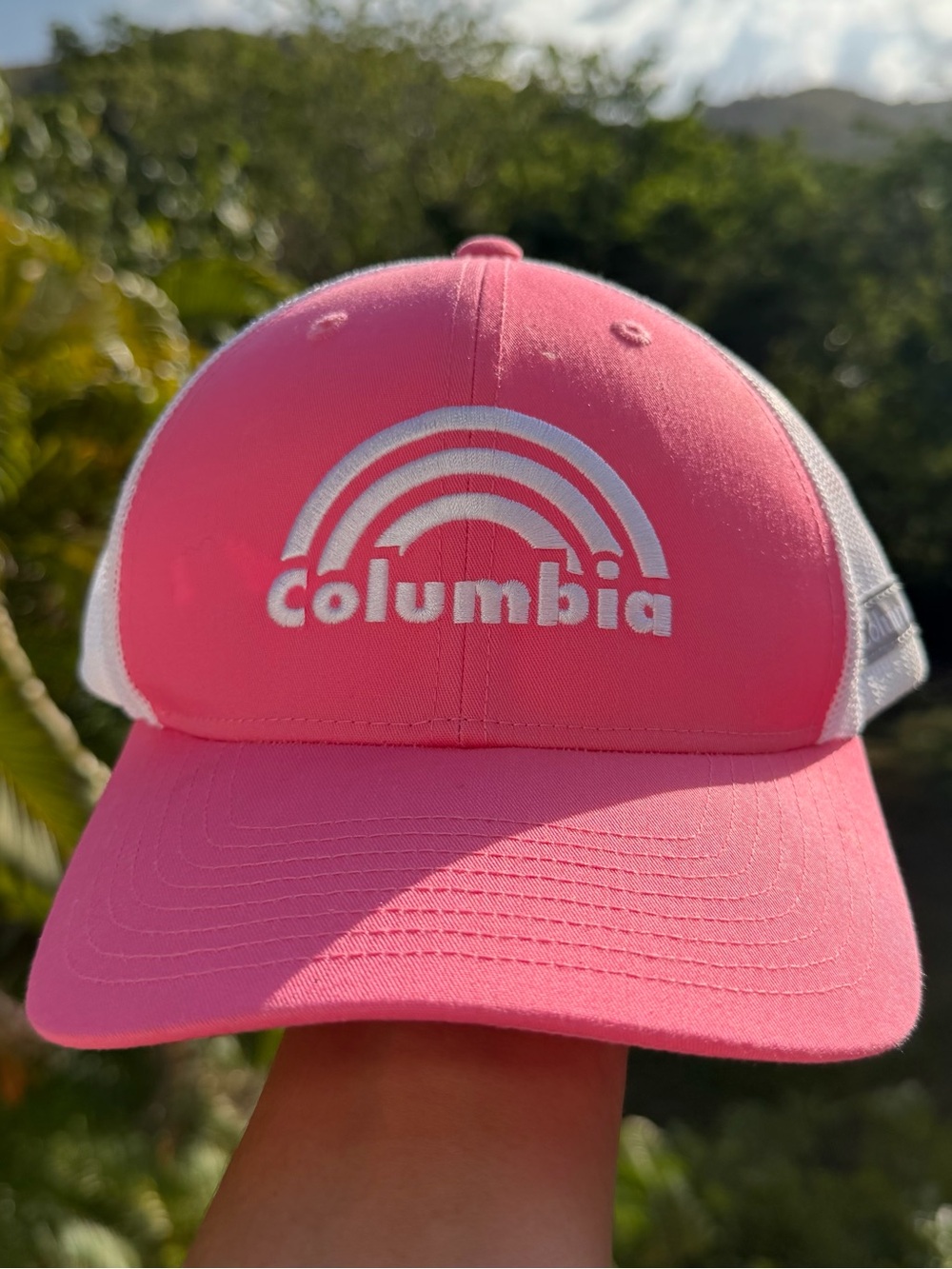COLUMBIA Pink & White Mesh Adjustable Truckers SnapBack Cap w Rainbow One Size